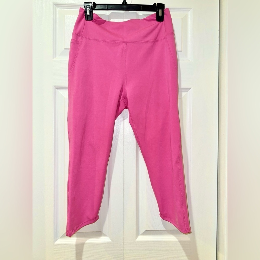 Vibrant Nanette Lapore Pink Leggings size Large pointed leg openings. EUC